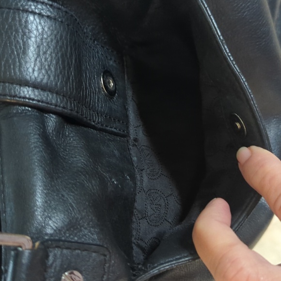 Michael Kors Black Leather purse - Picture 7 of 10